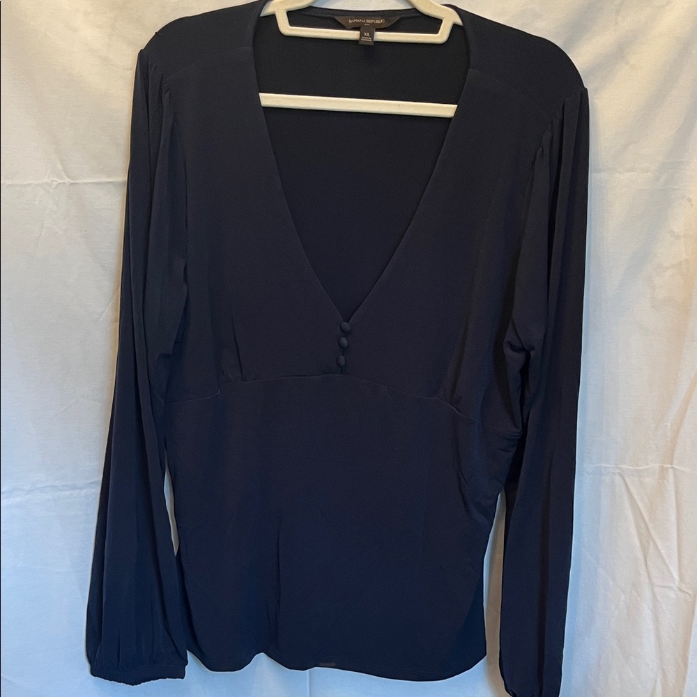 XL Banana Republic Navy V-Neck Long Sleeve Top